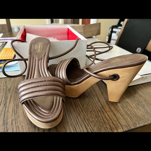 Coach platform sandals 8.5 - Picture 8 of 8
